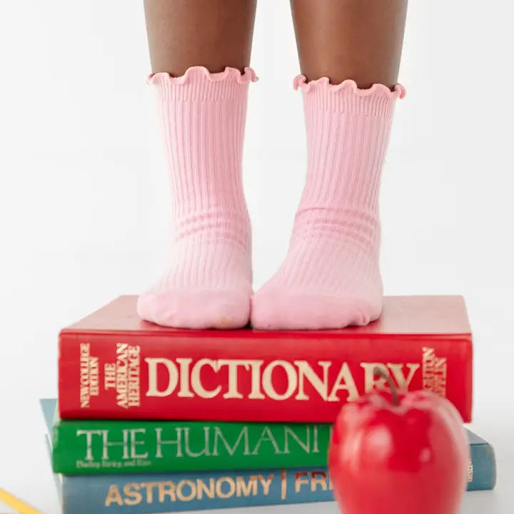 Ribbed Lettuce Trim Midi Socks