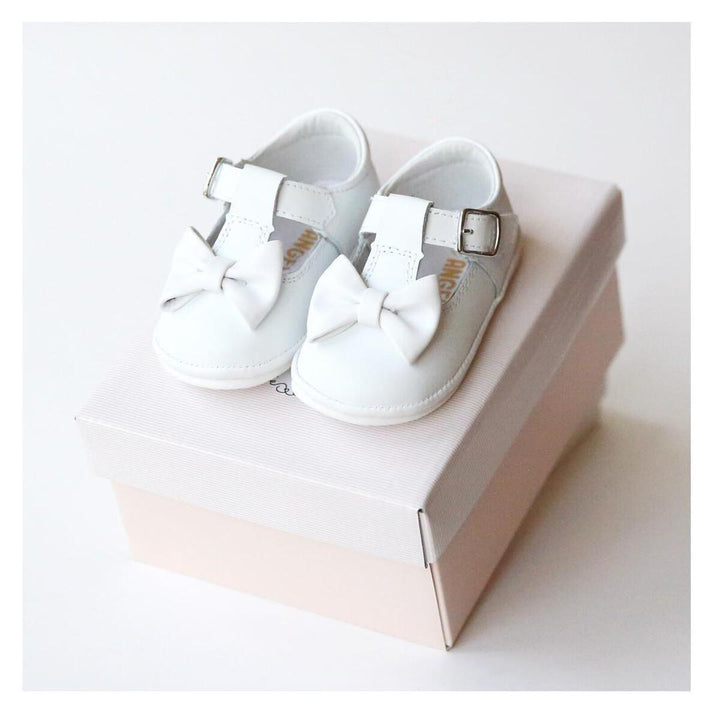 Minnie Bow Leather Mary Jane White Shoe