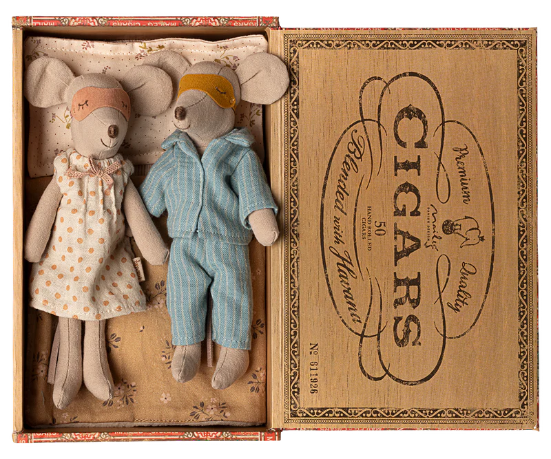Maileg Mum and Dad Mice in Cigar Box