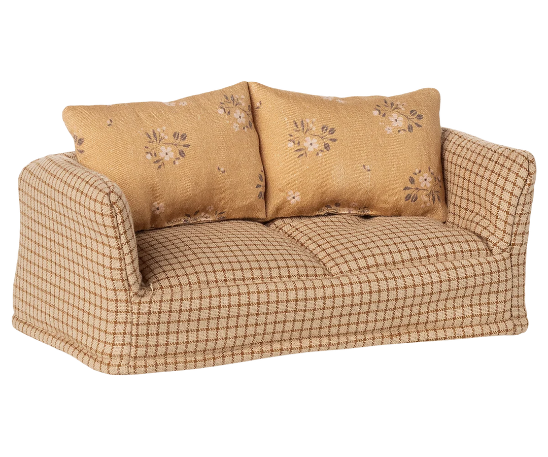 Couch Mouse - Mable