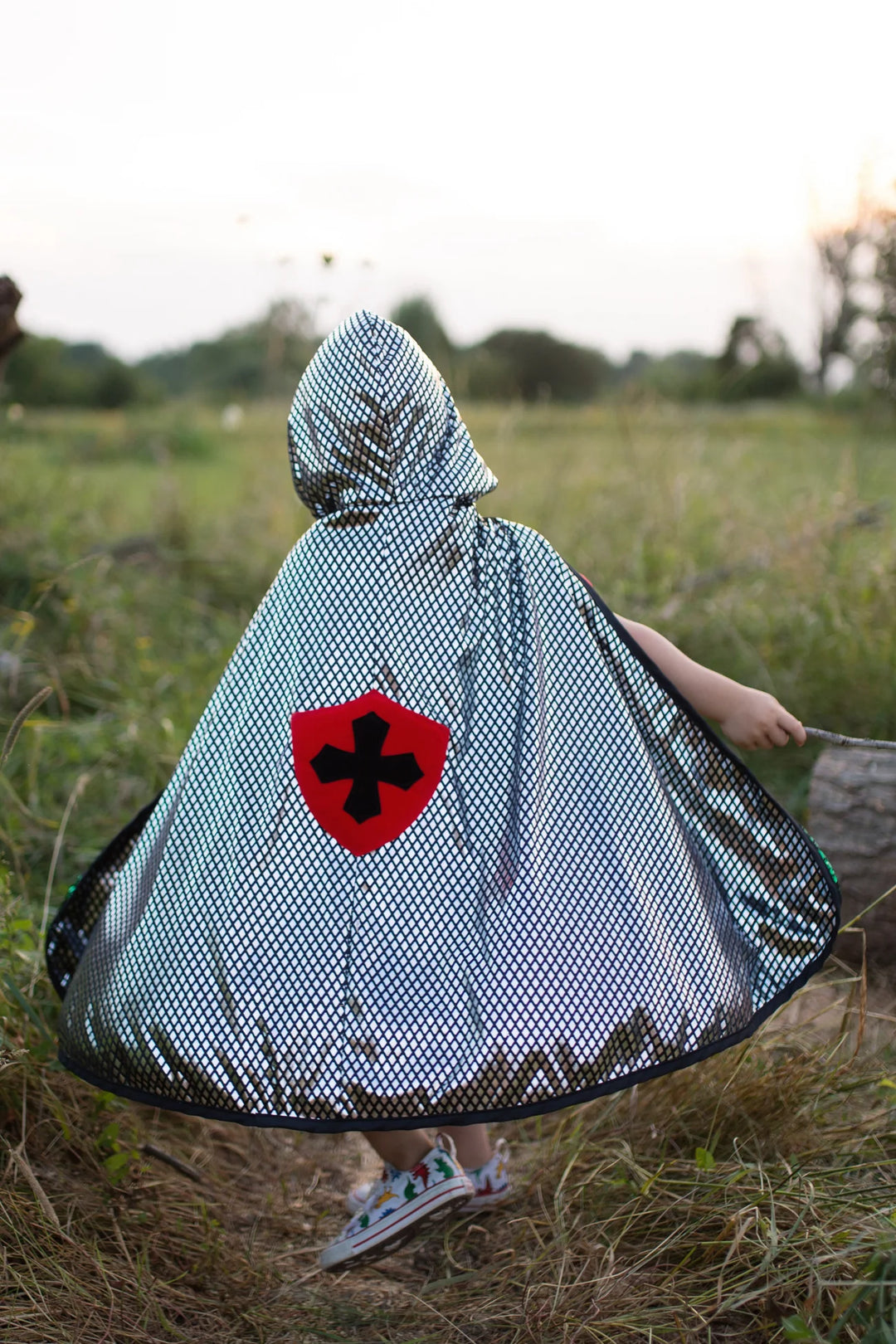 Reversible Dragon, Knight Cape