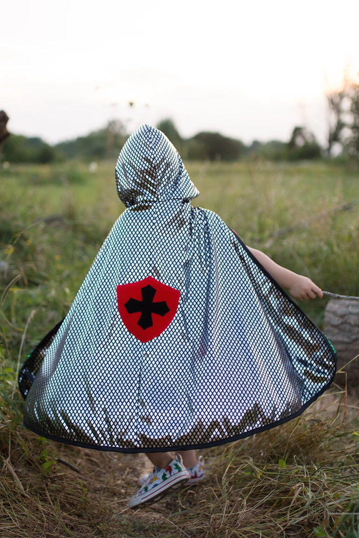 Reversible Dragon, Knight Cape