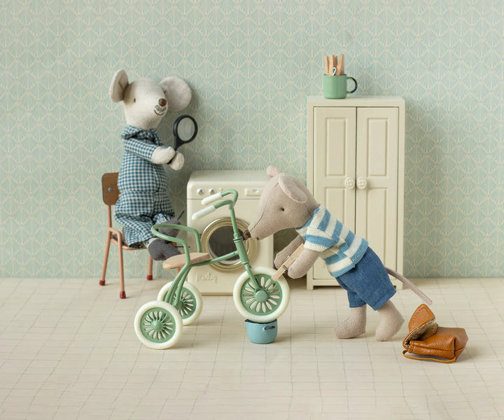 Tricycle Mouse Big Brother