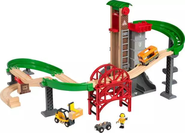 BRIO Lift and Load Warehouse Set