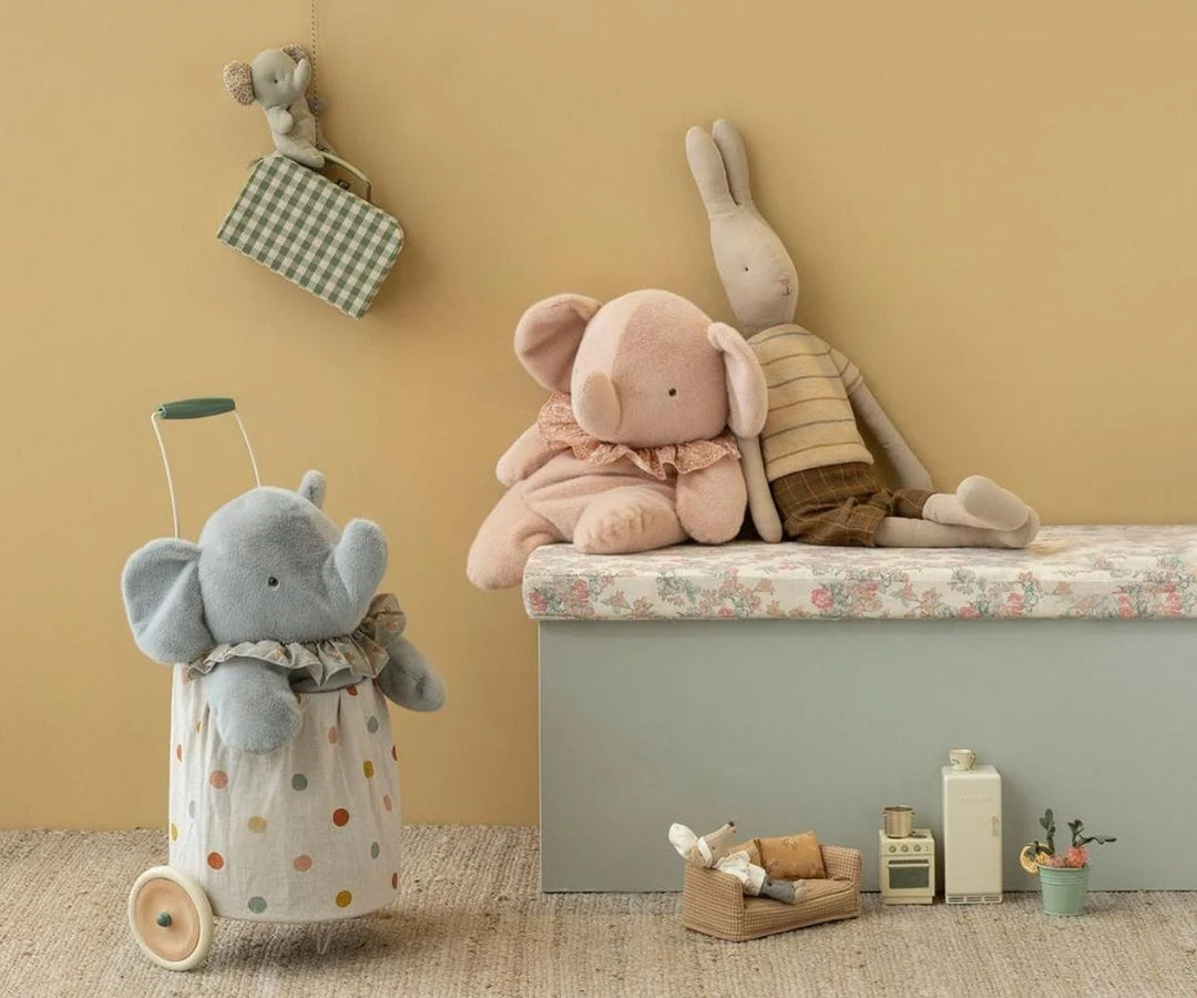 Couch Mouse - Mable