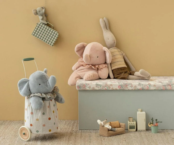 Couch Mouse - Mable