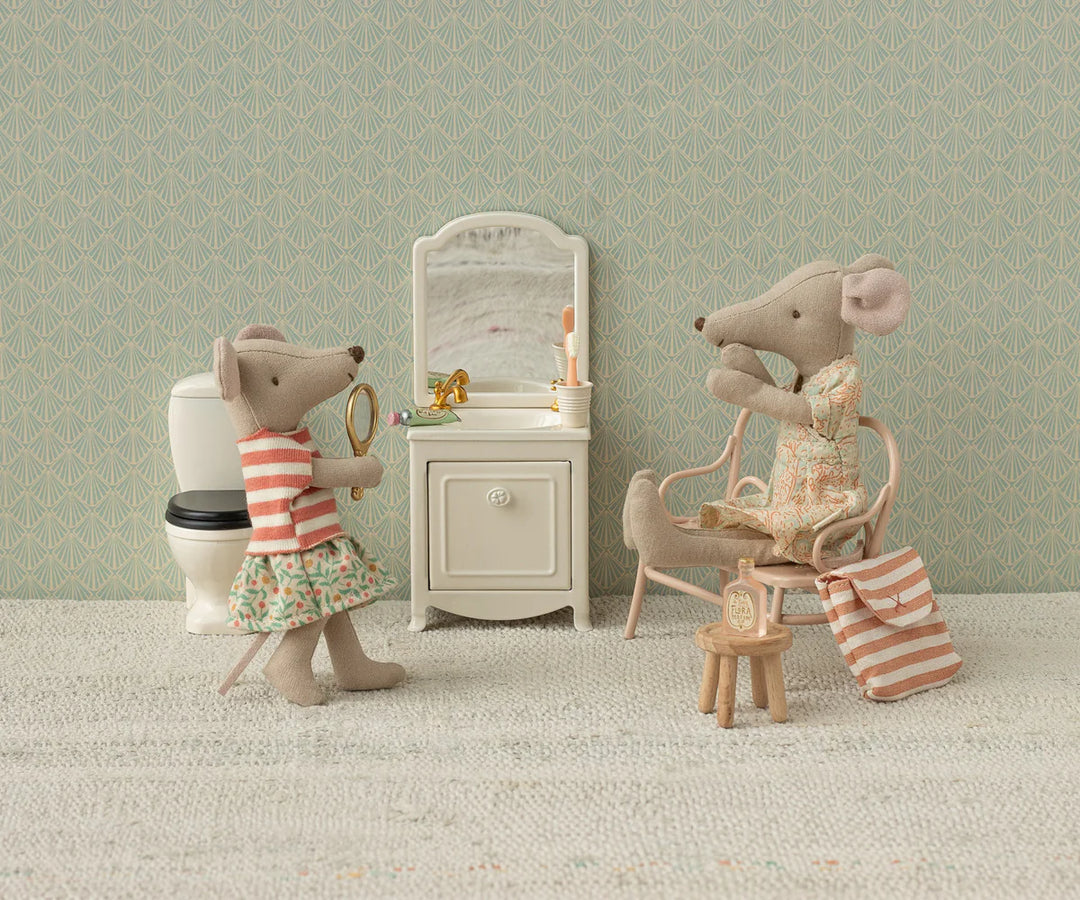 Tricycle Mouse Big Sister