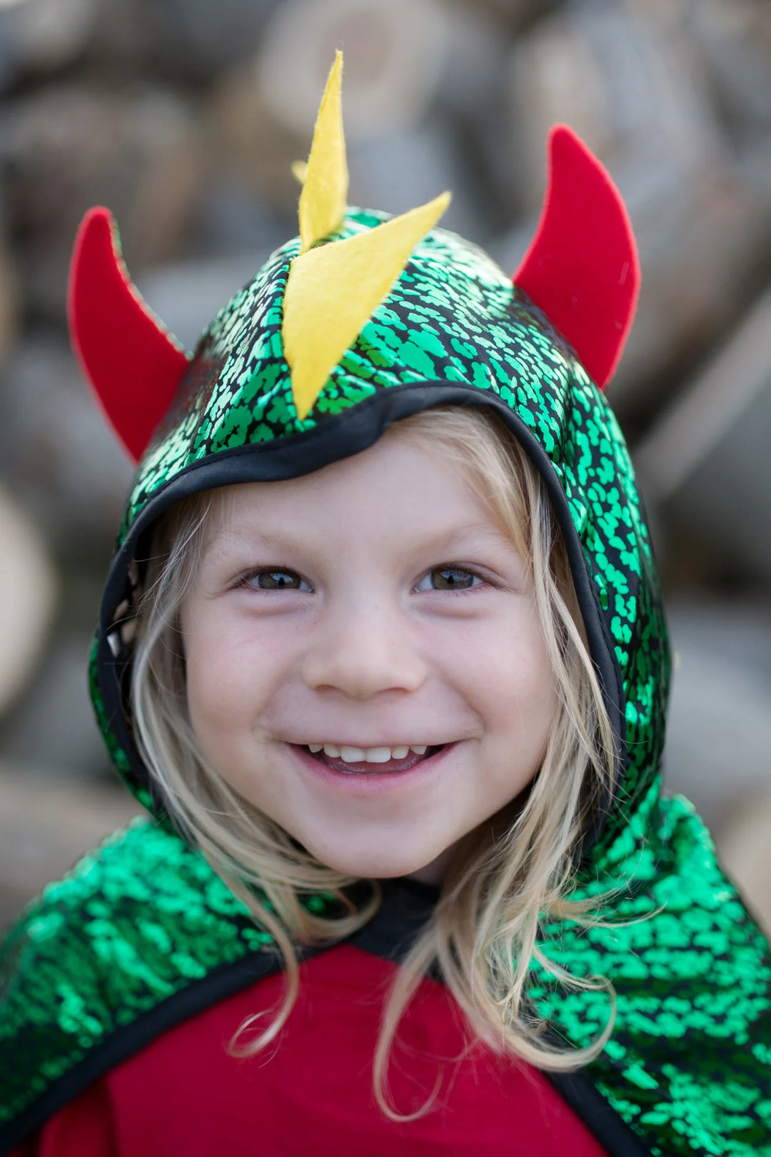 Reversible Dragon, Knight Cape