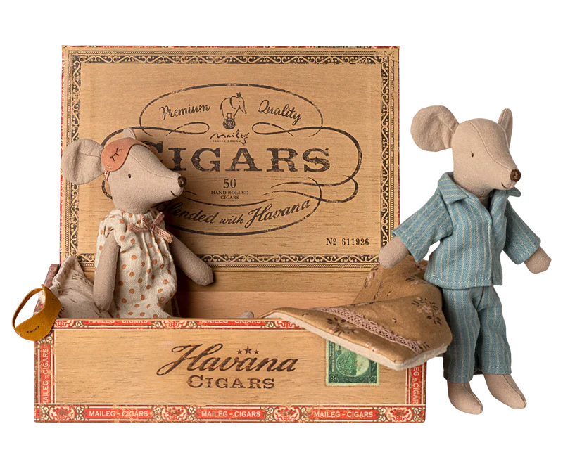 Maileg Mum and Dad Mice in Cigar Box
