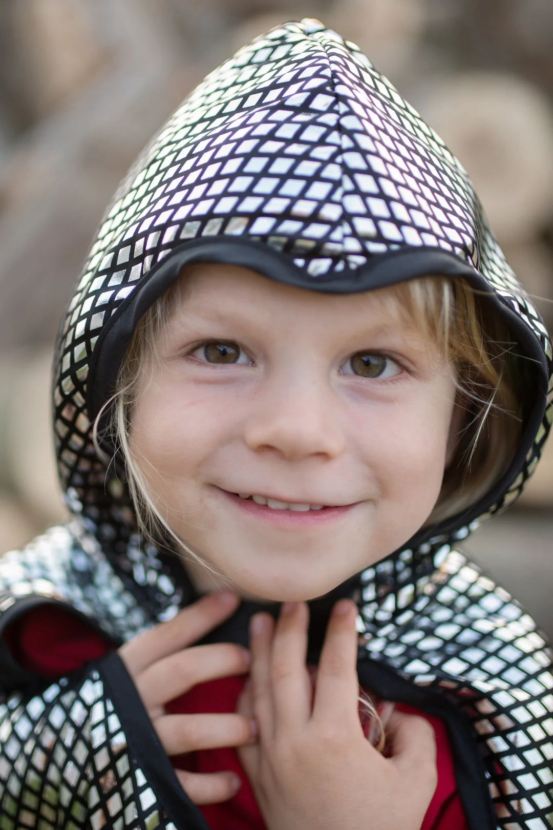 Reversible Dragon, Knight Cape