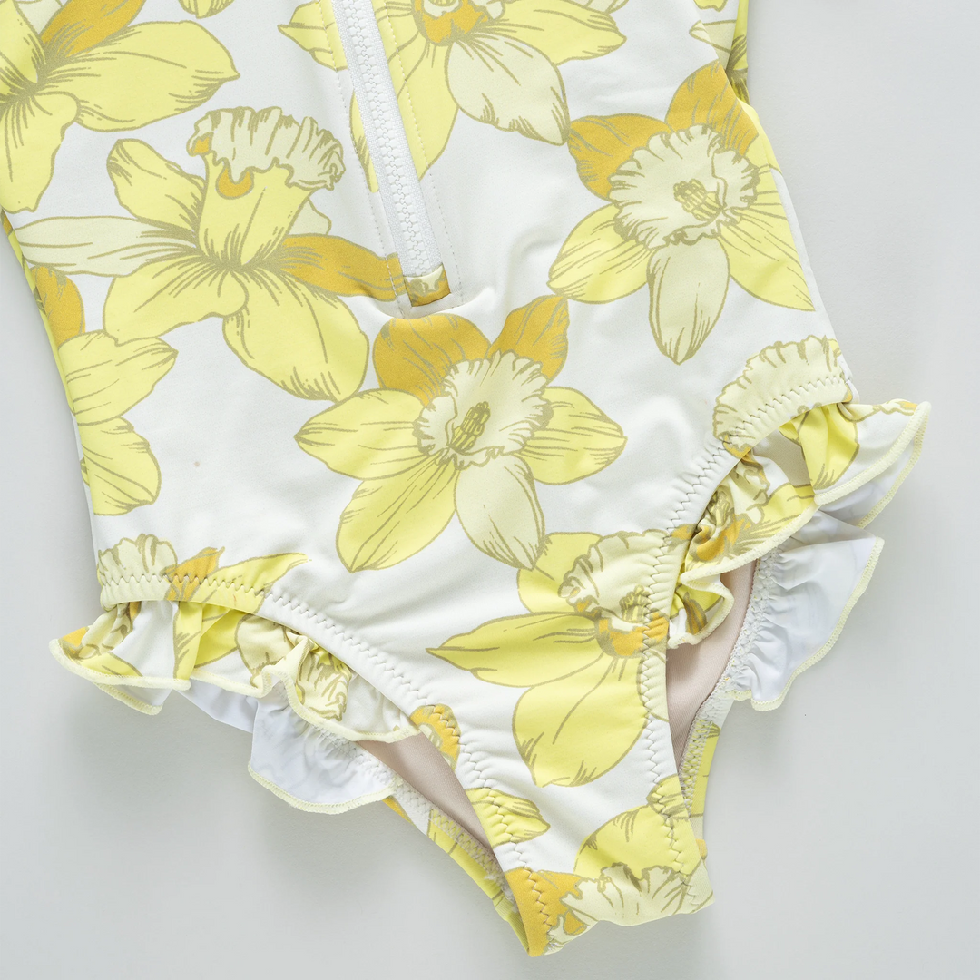 Short Sleeve Arden Suit Yellow Daffodils