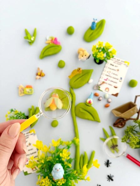 Backyard Bug Seek 'n Find Kiddough Play Kit